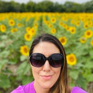 Meet your Posher, Rebecca